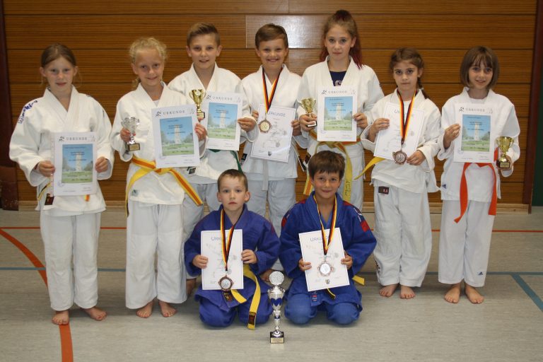 Judoka auf 3 Turnieren mit Spitzenplätzen
